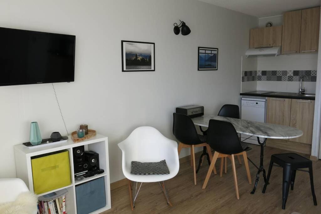 Appart Montagne 3 Etoiles Saint-Lary Station Сен-Лари-Сулан Екстериор снимка
