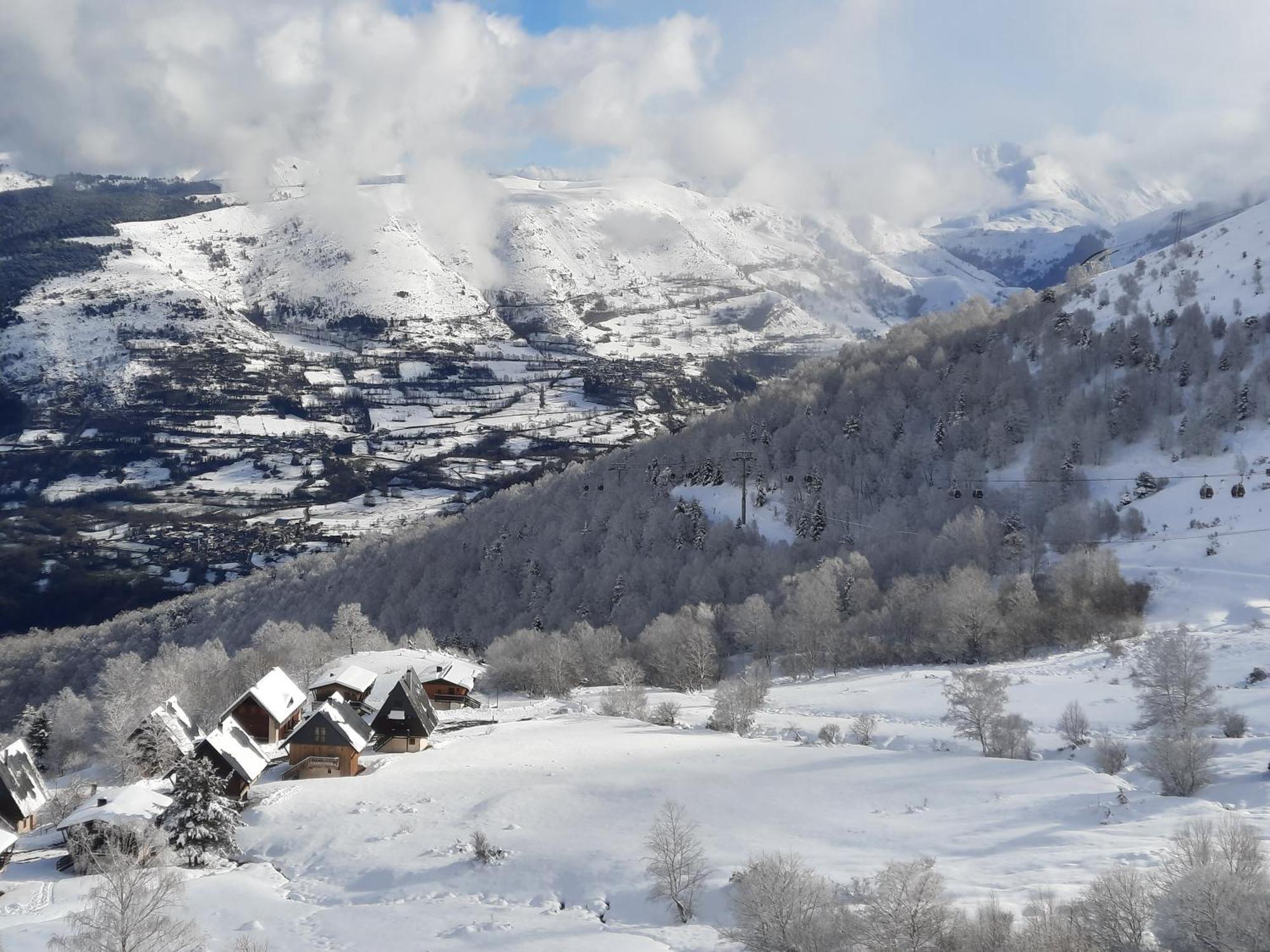 Appart Montagne 3 Etoiles Saint-Lary Station Сен-Лари-Сулан Екстериор снимка